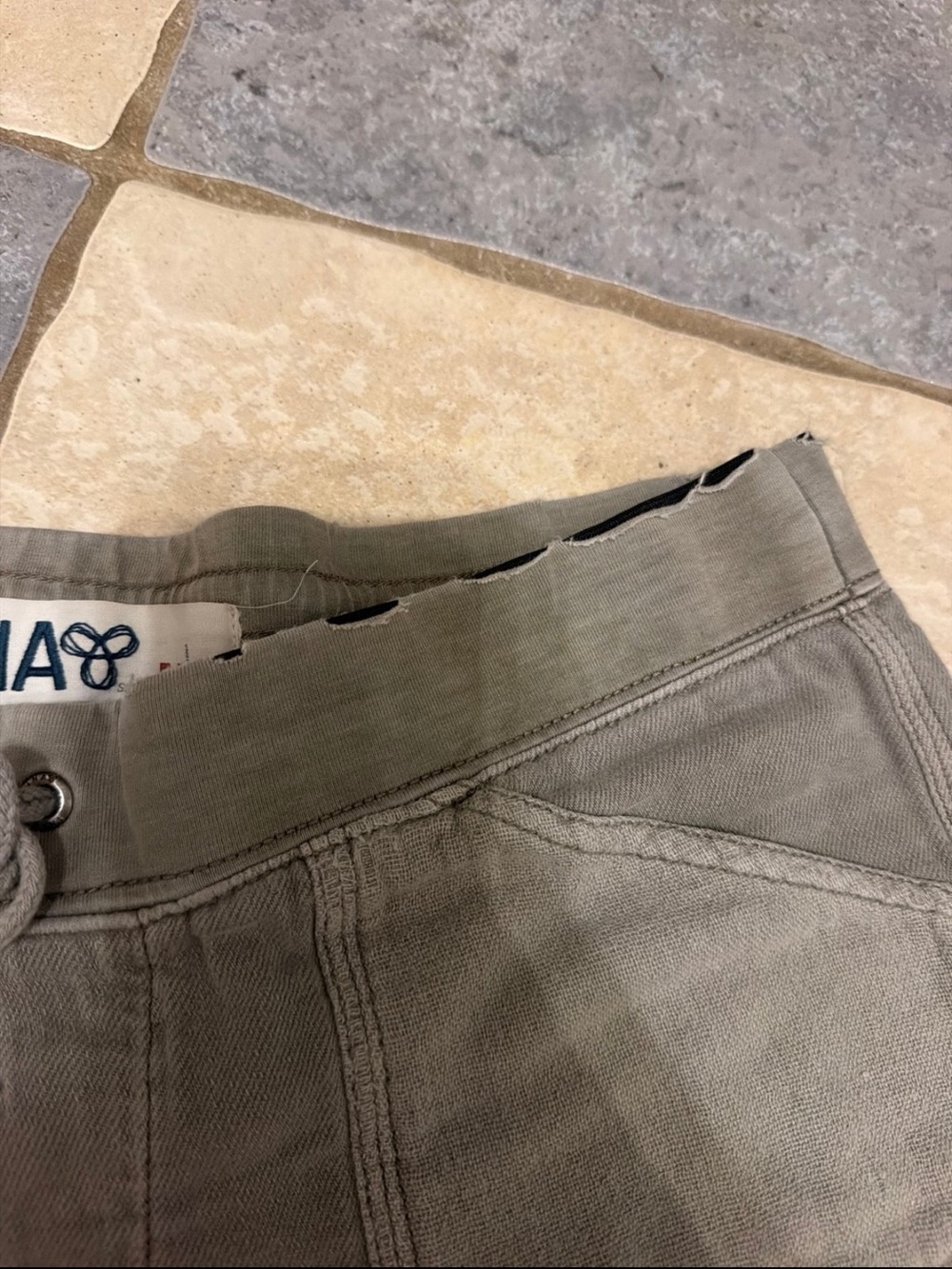 TNA Drawstring Pocket Shorts - Picture 3 of 3